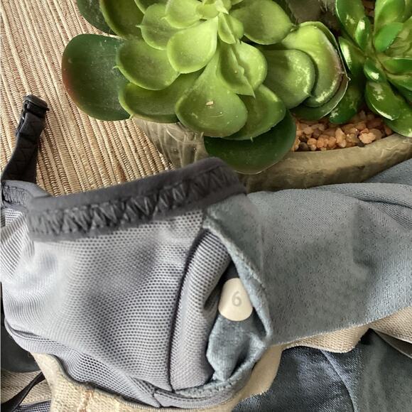 Lululemon Blue Grey Back Crisscross Strappy Athletic Tank Top 6 - Picture 3 of 3